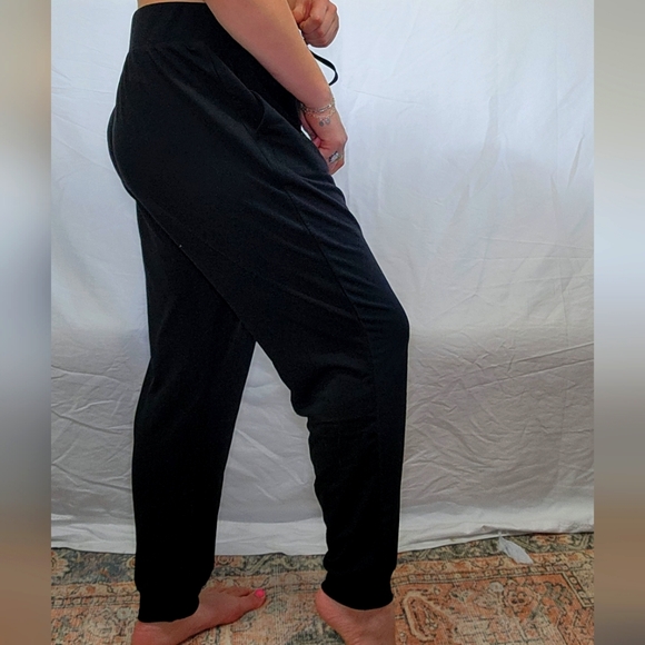 badgley mischka joggers - Picture 6 of 8